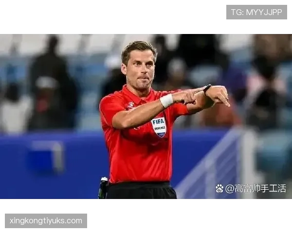 VAR规则中关键判罚流程及对裁判决定的影响解析