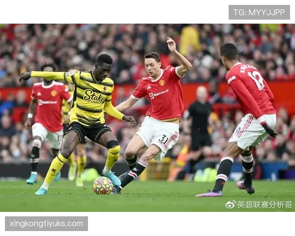 曼城边路哑火，进攻宽度消失阶段性变化对球队进攻效率造成影响